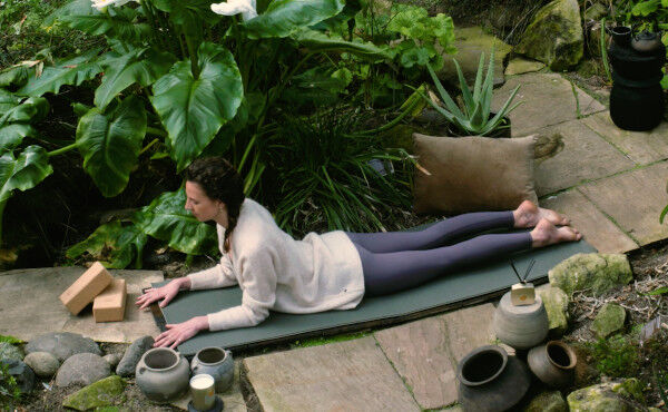 En yogaserie til når du har brug for lidt ekstra omsorg