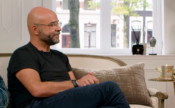 Unser Glücksbotschafter Mo Gawdat erzählt uns von 3 Glücksgewohnheiten
