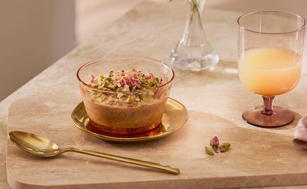 Pour le petit-déjeuner : flocons d’avoine pistache, coco et cardamome à préparer la veille