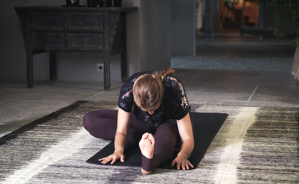 Transition from day to night and unwind with evening yoga