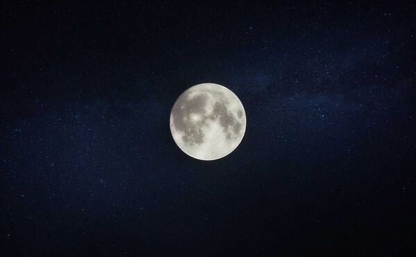 Tap in to the spiritual energy of full and new moons