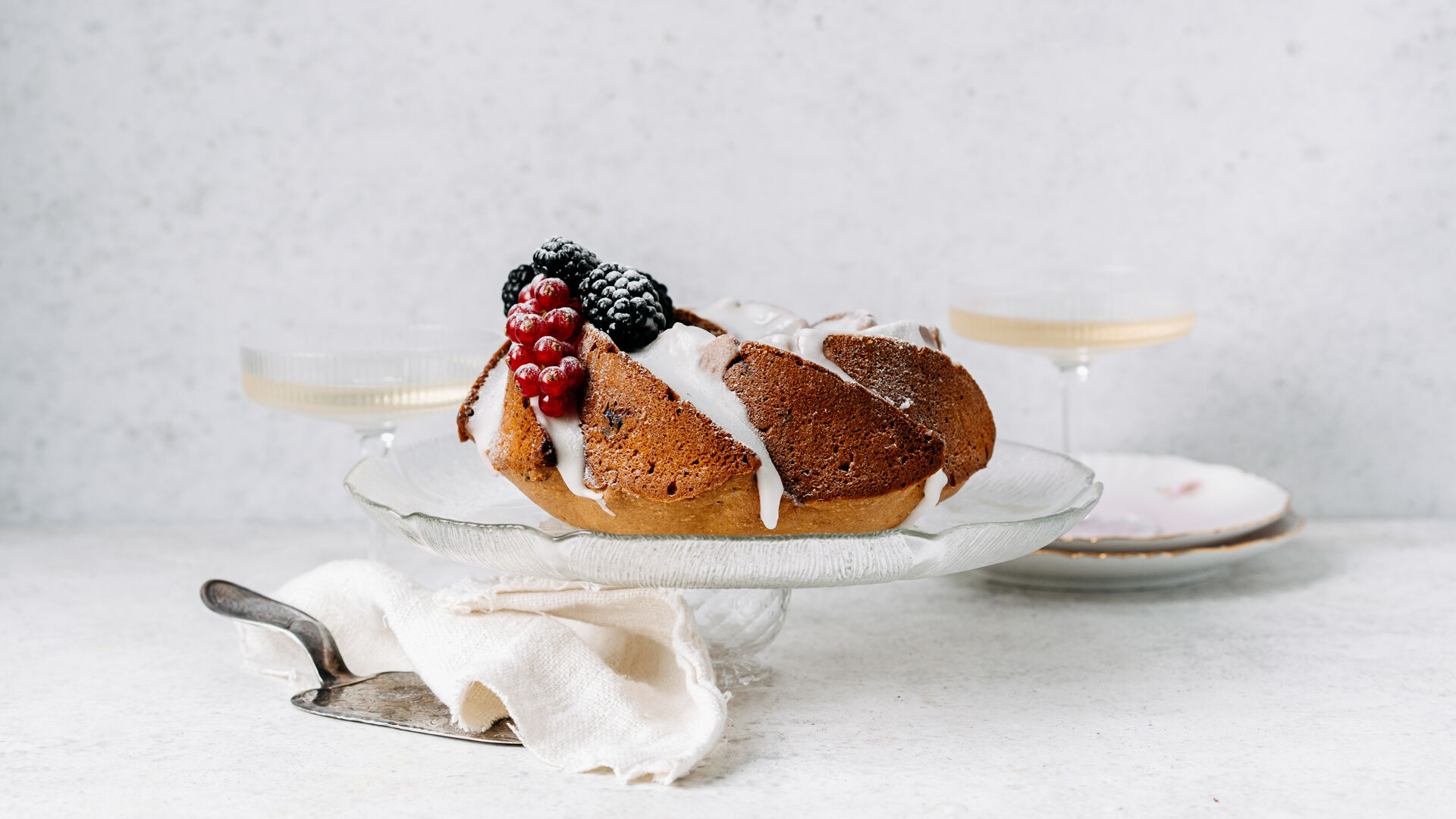 Birthday coming up? Try this super easy crowd-pleasing cake recipe