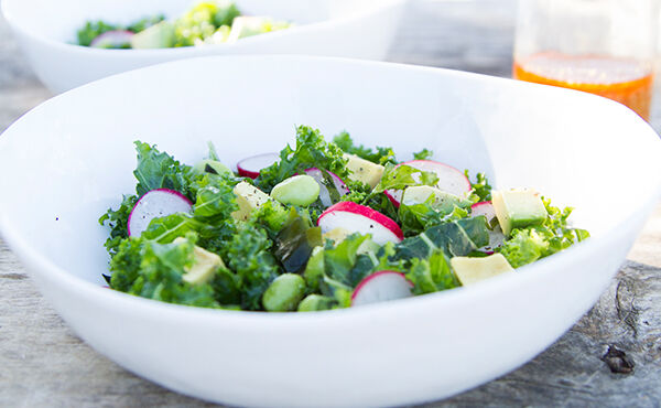 Try this 15-minute skin-beautifying salad with kale and wakame