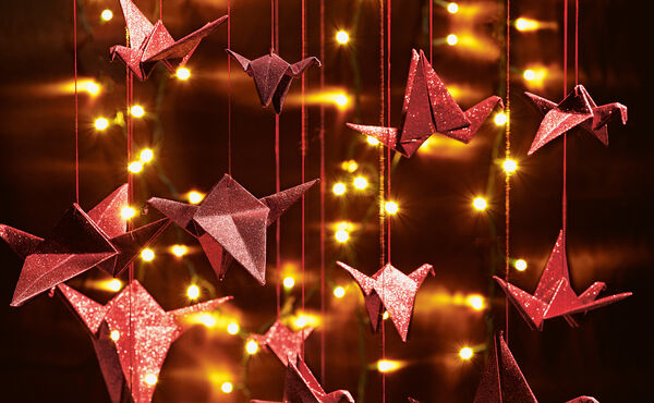 Senbazuru: How 1000 origami cranes can let happiness unfold