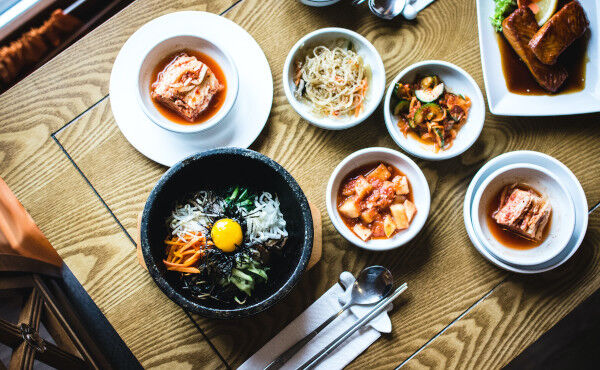 Uppt&auml;ck v&auml;nliga vanor och traditioner fr&aring;n hundratals &aring;r tillbaka