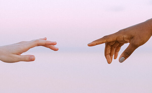 Reforce relações e crie ligações mais profundas com esta meditação de gratidão de 10 minutos