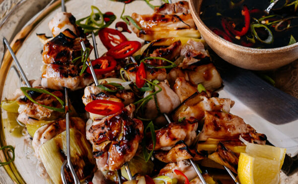 Kyckling av restaurangkvalitet som du kan laga hemma: yakitori negima