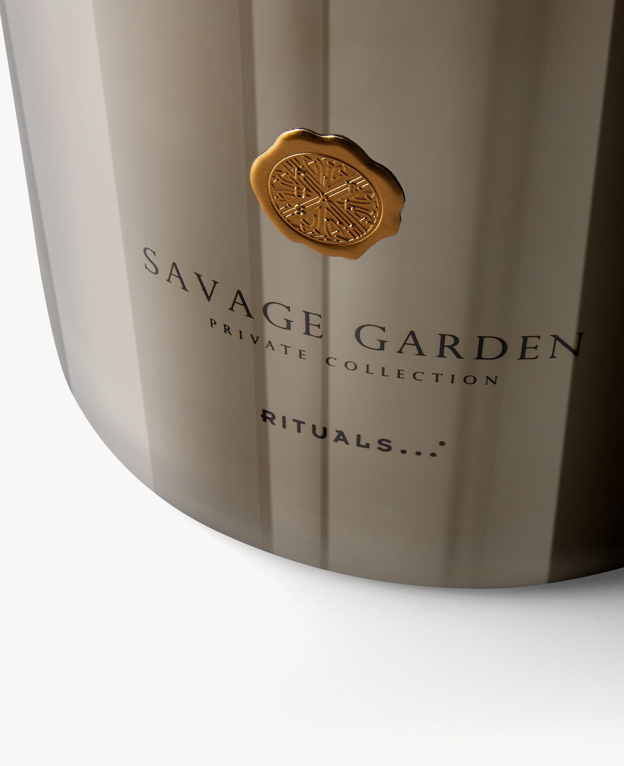 XXXL Savage Garden Scented Candle Bei RITUALS online bestellen