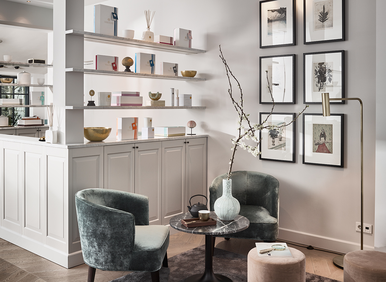 Offering gift sets and retail items