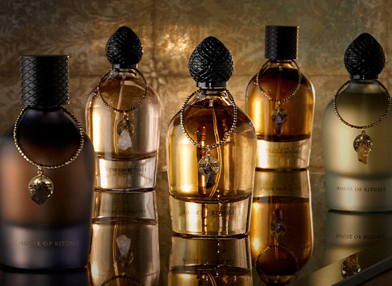Customise a perfume that captures the scent and personality of your loved one